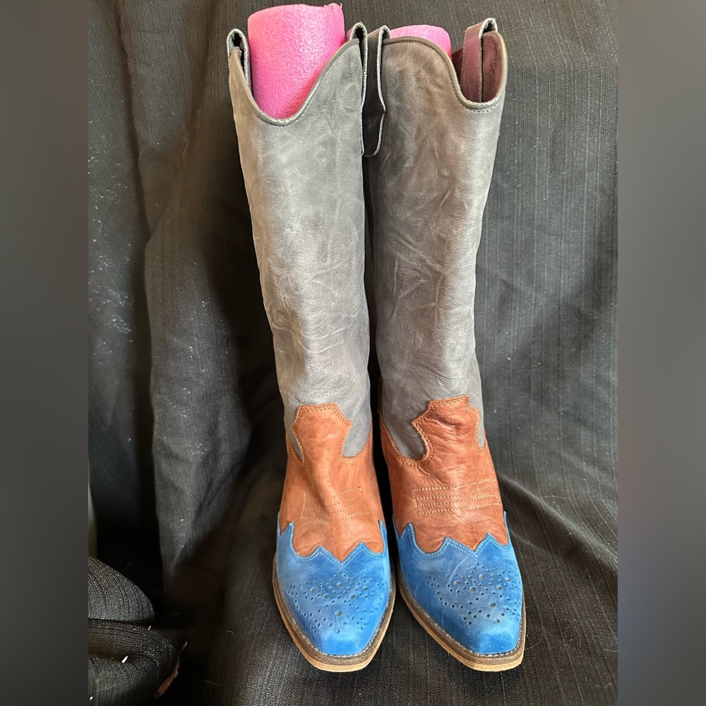 Steve Madden Ginah Gray, Brown & Blue Western Cowboy Boots sz 9